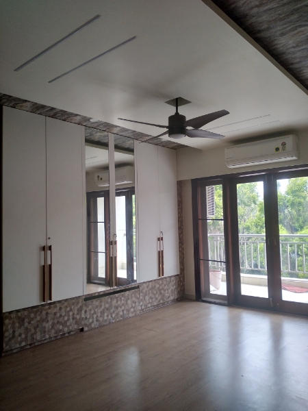 3.5 BHK + Servant Room 2710 Sq.Ft. Apartment in NR Orchid Gardenia