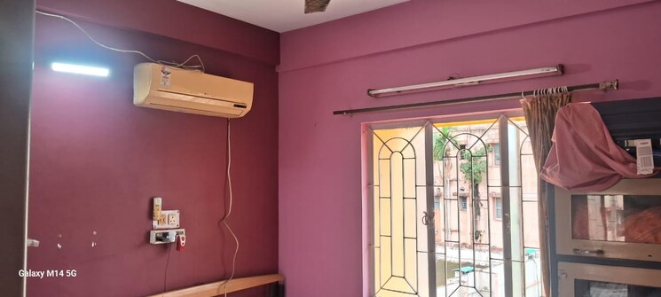 Room, parnasree pally 3 Bedroom 1200 Sq.Ft. Apartment In Parnasree Pally Kolkata 8997650