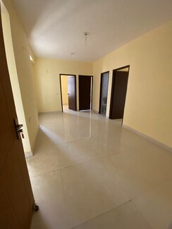 3.5 BHK + Servant Room Apartment For Sale in Sanchar Residency