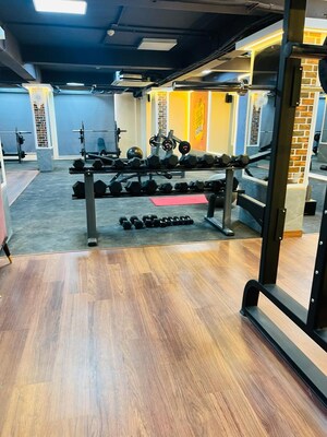 Gym in 4 BHK Apartment at Ratan Galaxy, Vrindavan Yojna – for Sale