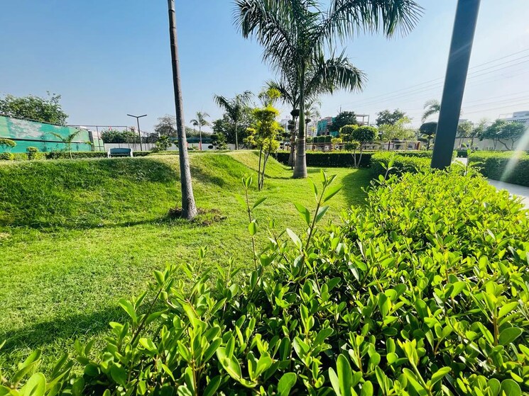 Garden, ratan-galaxy 4 Bedroom 2366 Sq.Ft. Apartment In Vrindavan Yojna Lucknow 8997685