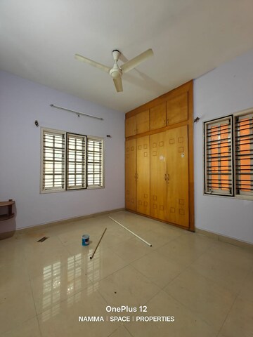 Room in 3 BHK Builder Floor at Hsr Layout – for Rent