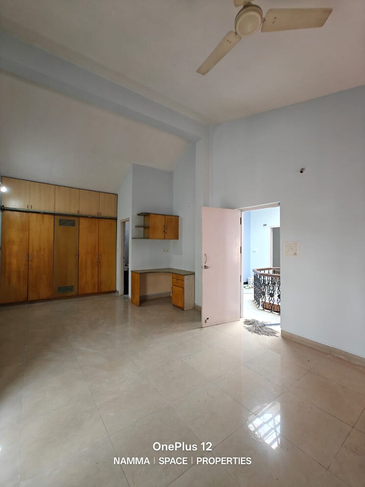 Room, hsr layout 3 Bedroom 2400 Sq.Ft. Builder Floor In Hsr Layout Bangalore 8997708