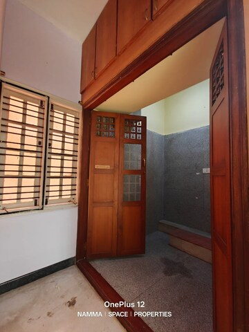 Room in 3 BHK Builder Floor at Hsr Layout – for Rent
