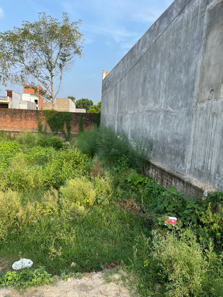 Garden, deva road  1500 Sq.Ft. Plot In Deva Road Lucknow 8997730