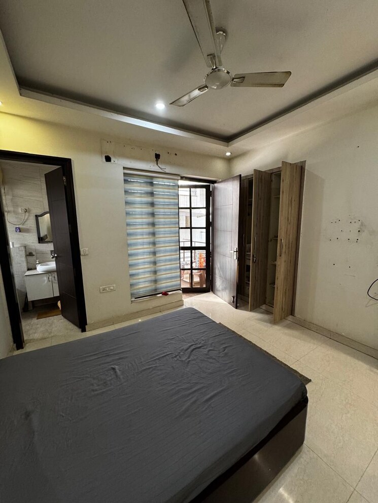 Room, ansal-api-esencia 3 Bedroom 2000 Sq.Ft. Builder Floor In Sector 67 Gurgaon 8997753