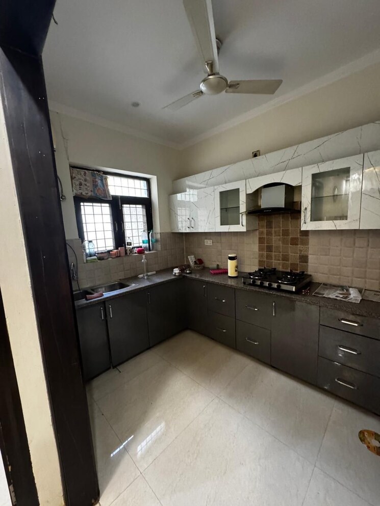 Kitchen, ansal-api-esencia 3 Bedroom 2000 Sq.Ft. Builder Floor In Sector 67 Gurgaon 8997753