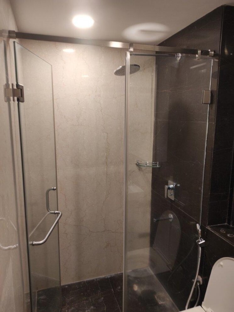 Bathroom, lodha-the-park 2 Bedroom 890 Sq.Ft. Apartment In Worli Mumbai 8997734