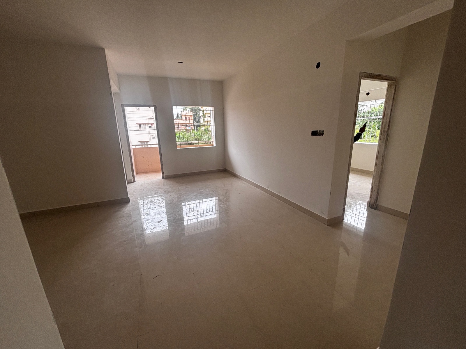 2 BHK + Extra Room Apartment For Sale in Vr Royal Apartments