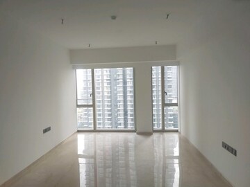 Room in 2 BHK Apartment at Lodha Parkside, Worli – for Rent