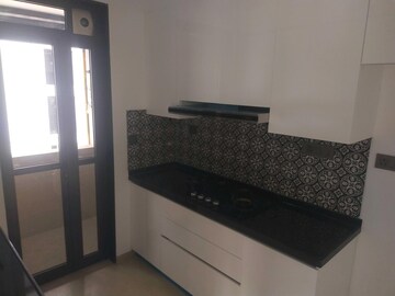 Bedroom in 2 BHK Apartment at Lodha Parkside, Worli – for Rent