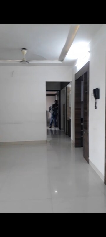 Room in 2 BHK Apartment at Regency Heights, Ghodbunder Road – for Rent