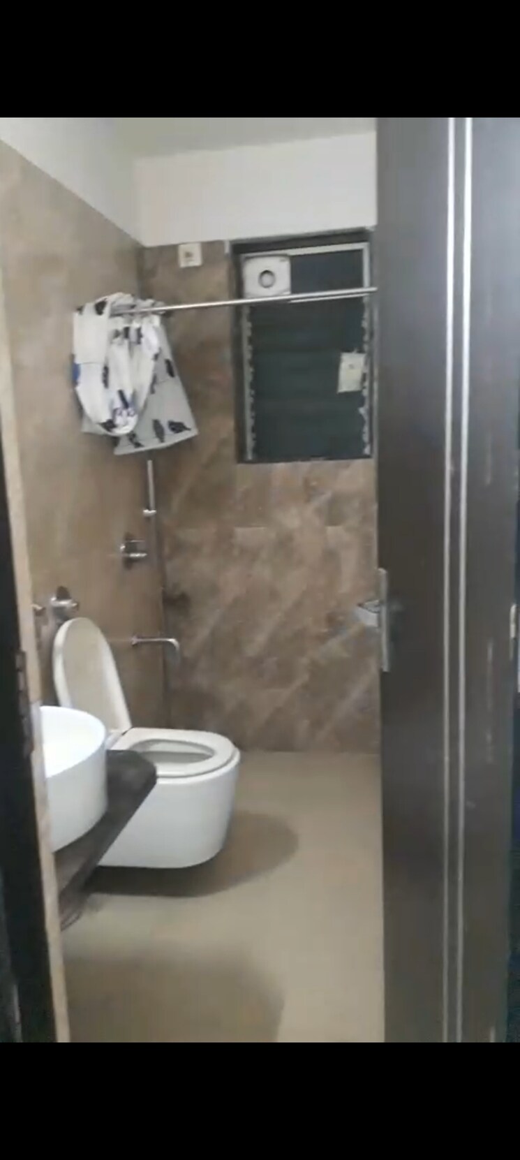 Bathroom, regency-heights 2 Bedroom 816 Sq.Ft. Apartment In Ghodbunder Road Thane 8997789