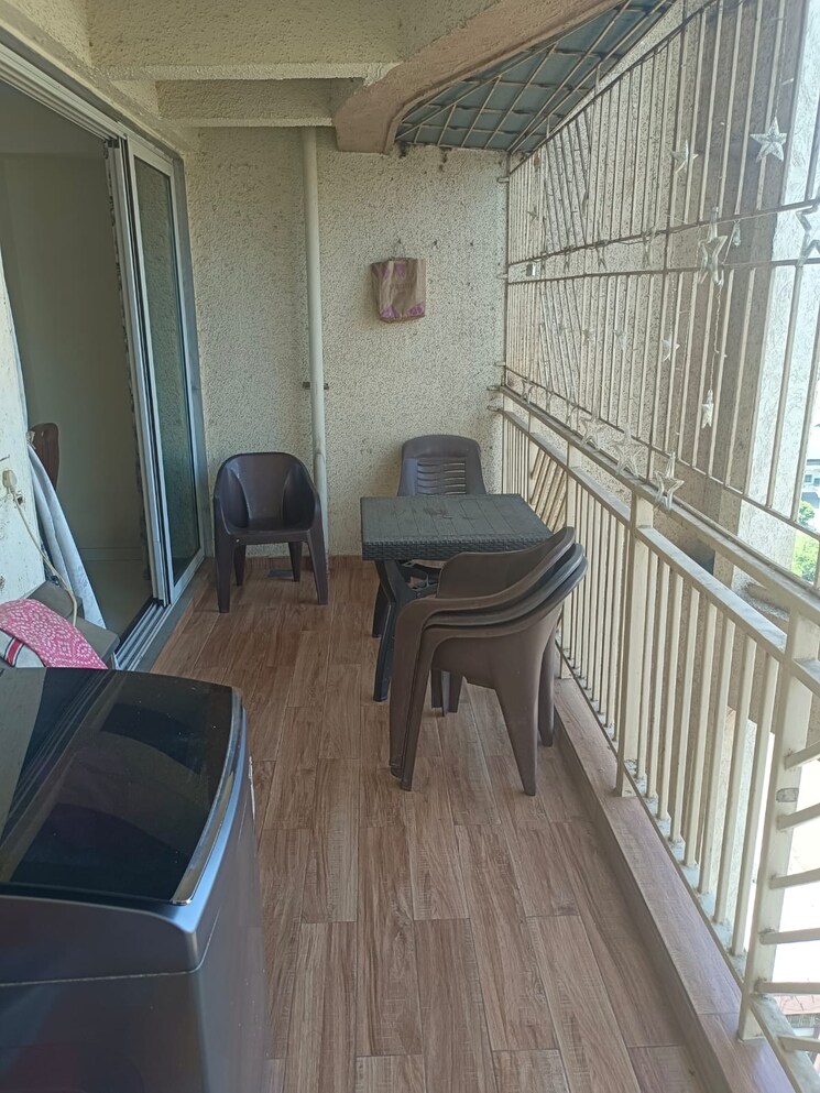 Balcony, oval-apartments 4 Bedroom 1700 Sq.Ft. Apartment In Kharghar Navi Mumbai 8997774