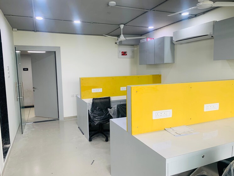 Team Area, shivalik-shilp Commercial Office Space 700 Sq.Ft. In Sanidhya Ahmedabad 8997780