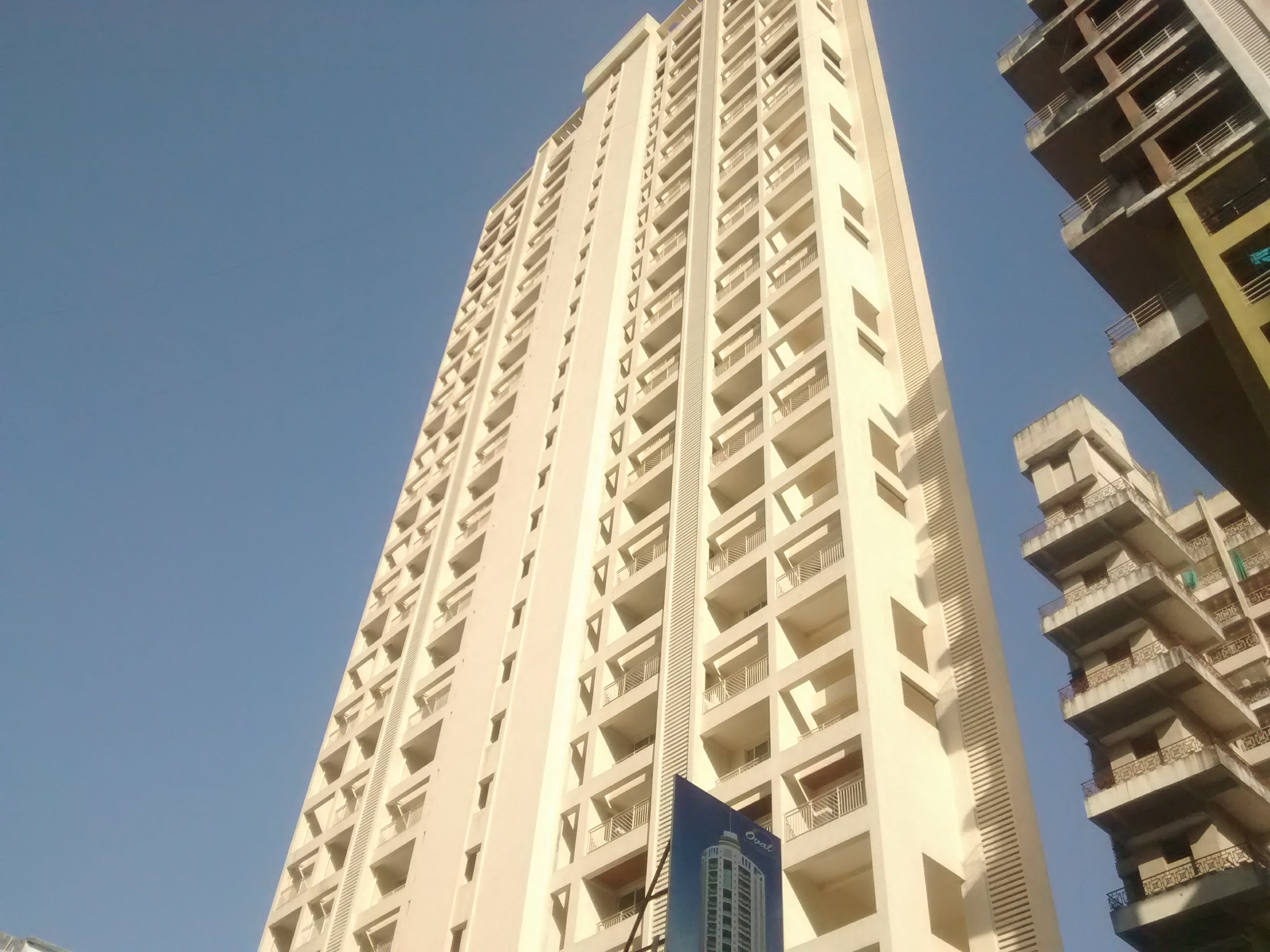 4 BHK + Extra Room Apartment For Rent in Oval Apartments