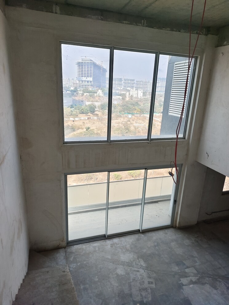 Room, panchshil-soho Commercial Office Space 2400 Sq.Ft. In Kharadi Pune 8997833