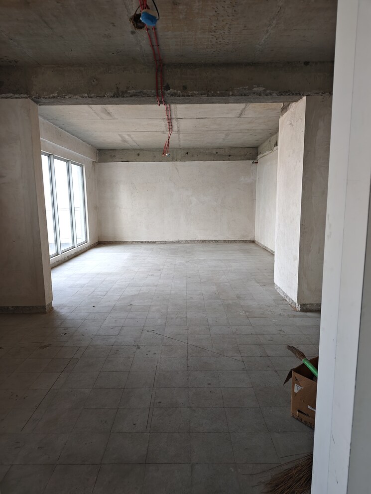 Room, panchshil-soho Commercial Office Space 2400 Sq.Ft. In Kharadi Pune 8997833