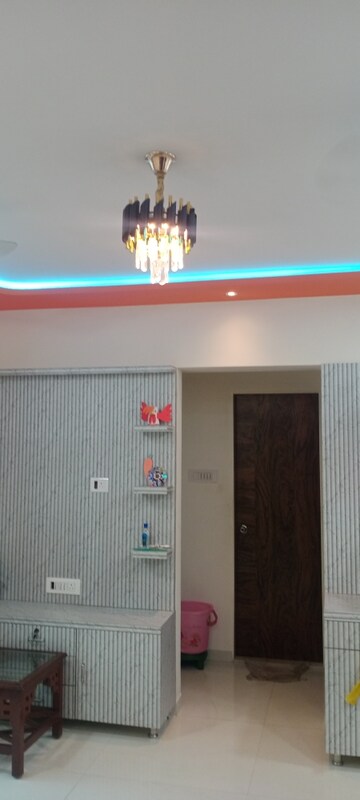 Furnished Amenities in 1 BHK Apartment at Bindra Complex, Andheri East – for Rent