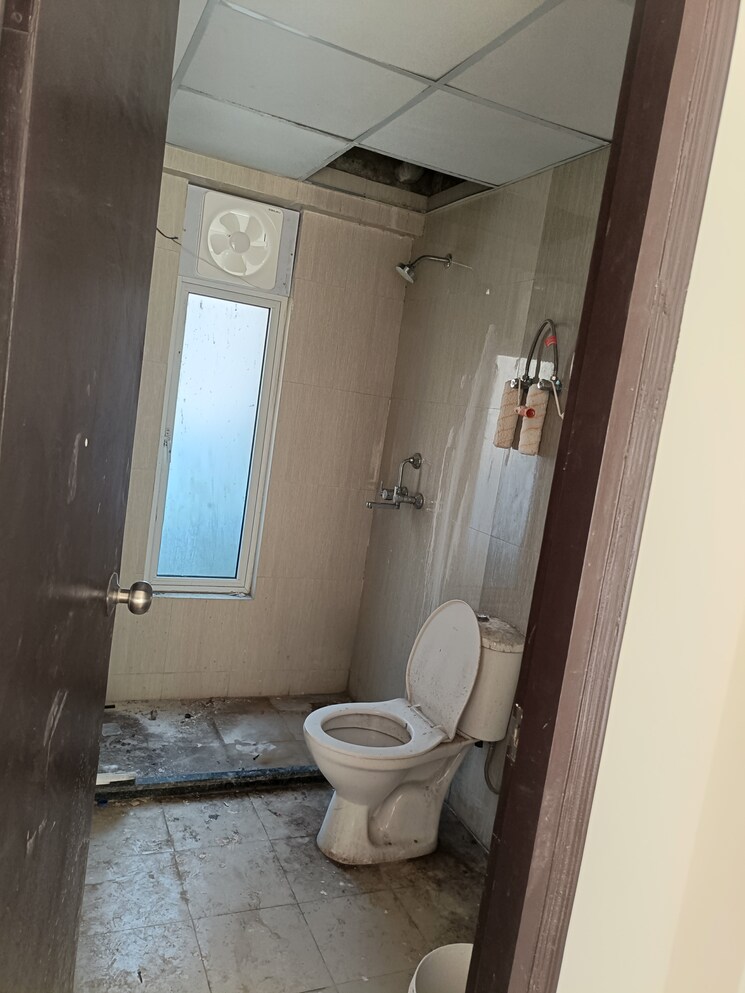 undefined, landcraft-golflinks-plaza 4 Bedroom 2375 Sq.Ft. Apartment In Pandav Nagar Ghaziabad 8997884