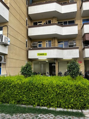 2 BHK Apartment For Sale in Pyramid Urban Homes 3, Sector 67a