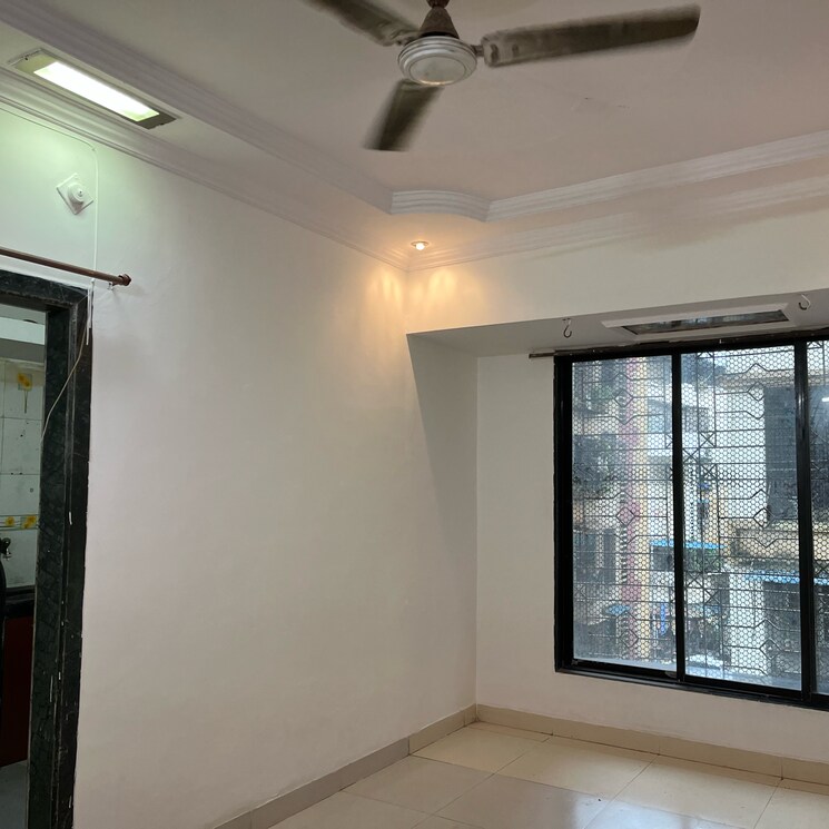 Room, shiv-swastik-chs-sanpada 1 Bedroom 540 Sq.Ft. Apartment In Sanpada Sector 1 Navi Mumbai 8997915
