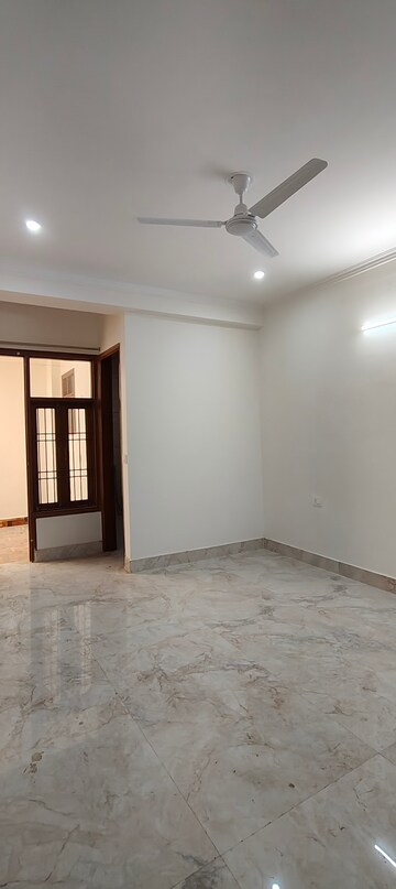 Bedroom in 2 BHK Builder Floor at Chattarpur – for Rent