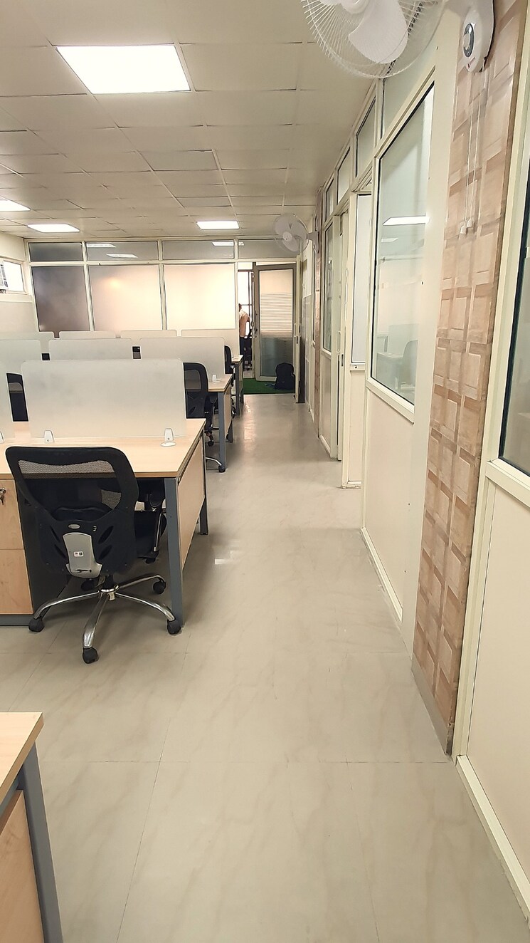 Team Area, sector 6 Commercial Office Space 2000 Sq.Ft. In Sector 6 Noida 8997939