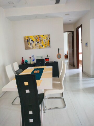 Team Area in 2 BHK Apartment at Indiabulls Blu, Worli – for Rent