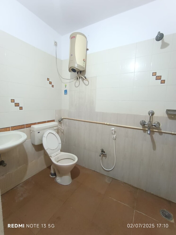 Bathroom, tarnaka 2 Bedroom 1250 Sq.Ft. Apartment In Tarnaka Hyderabad 8997997