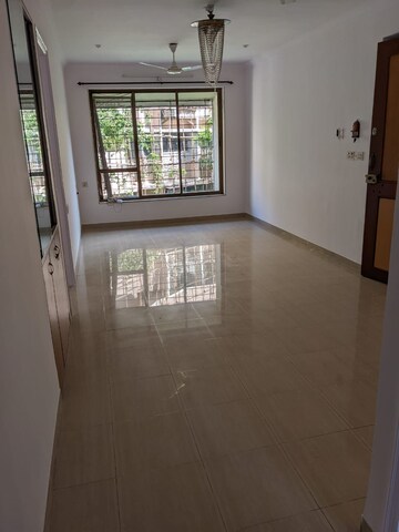 Living Room in 3 BHK Apartment at Sindhi Society, Chembur – for Sale
