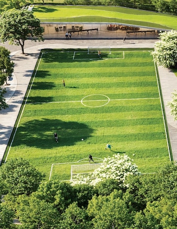 3.5 BHK Apartment – Garden View at Indiabulls Estate And Club, Sector 104 - for Sale