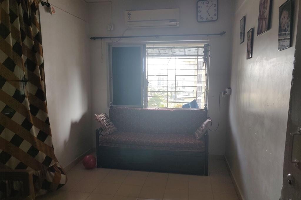 1 RkApartment For Rent in Suyog CHS Bandra East
