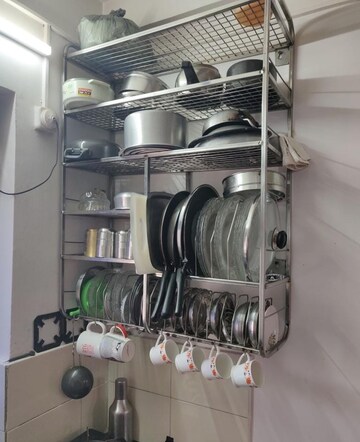  1 RK Apartment at Suyog CHS Bandra East, Bandra East – for Rent