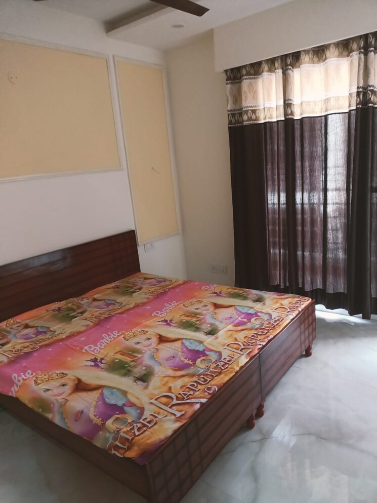 Bedroom, trishla-city 3 Bedroom 1800 Sq.Ft. Apartment In Patiala Road Zirakpur 8998077