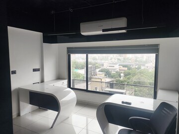  Office Space For Rent in Sun Westbank, Navrangpura