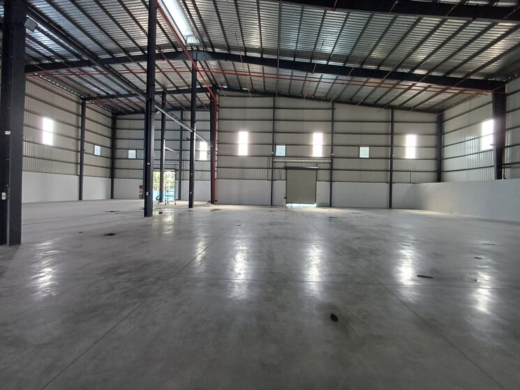 Room, ambalamugal Commercial Warehouse 24800 Sq.Ft. In Ambalamugal Kochi 8998132
