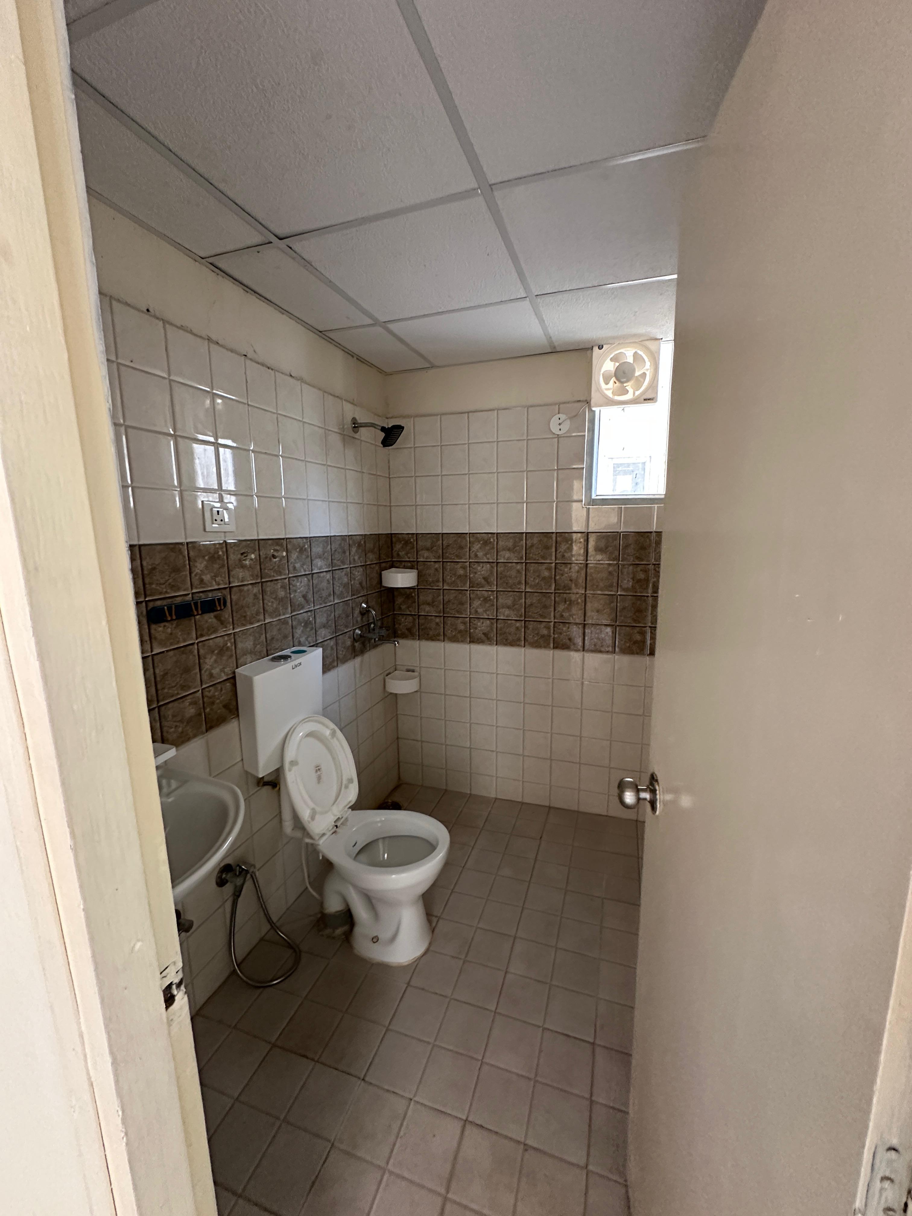 2 BHK Apartment For Rent in MRG The Balcony