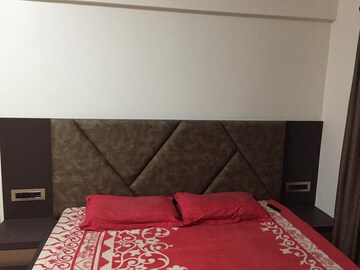 Bedroom in 2 BHK Apartment at Cosmos Jewels, Ghodbunder Road – for Rent
