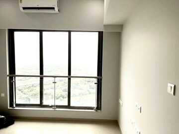 Room in 2 BHK Apartment at Celestia Spaces, Parel – for Rent