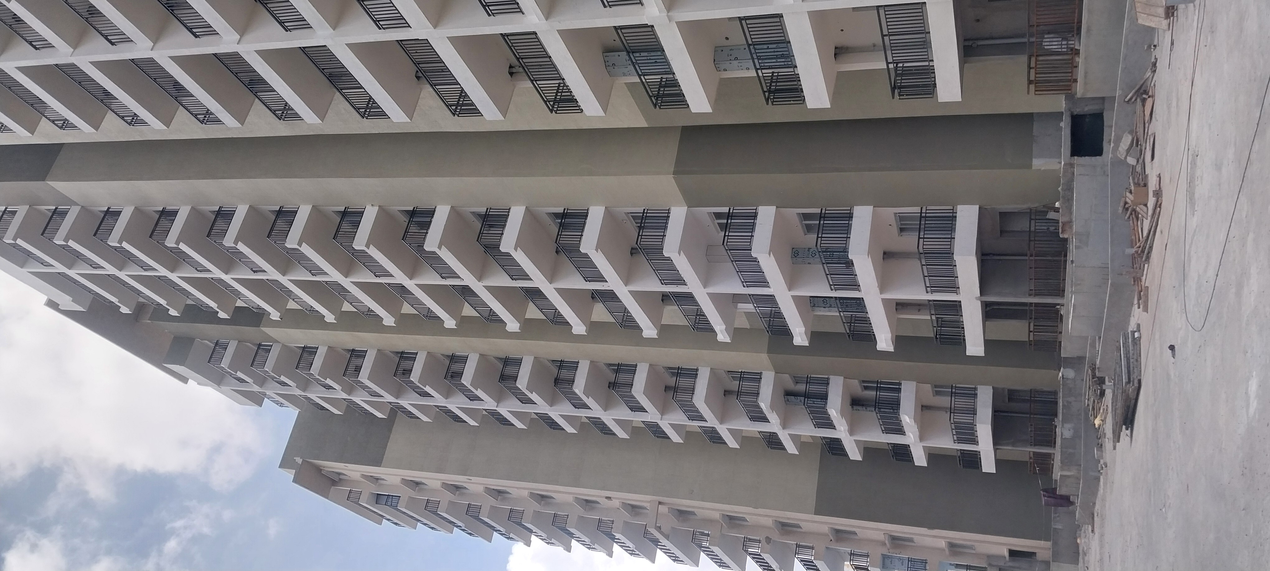 4 BHK + Pooja Room,Extra Room 2240 Sq.Ft. Apartment in Vasavi Lakecity West