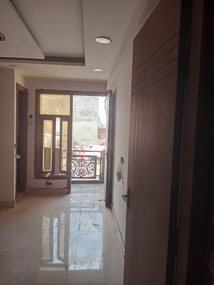 Room, sultanpur 2 Bedroom 85 Sq.Yd. Builder Floor In Sultanpur Delhi 8993372