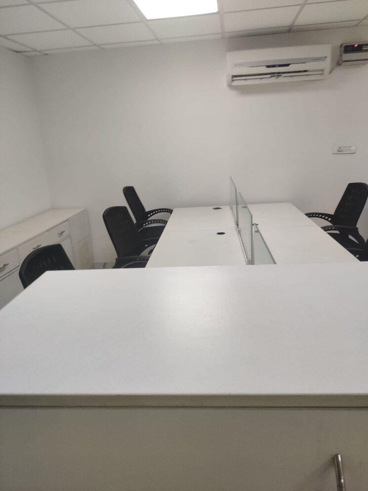Team Area, hauz khas Commercial Office Space 1600 Sq.Ft. In Hauz Khas Delhi 8998263