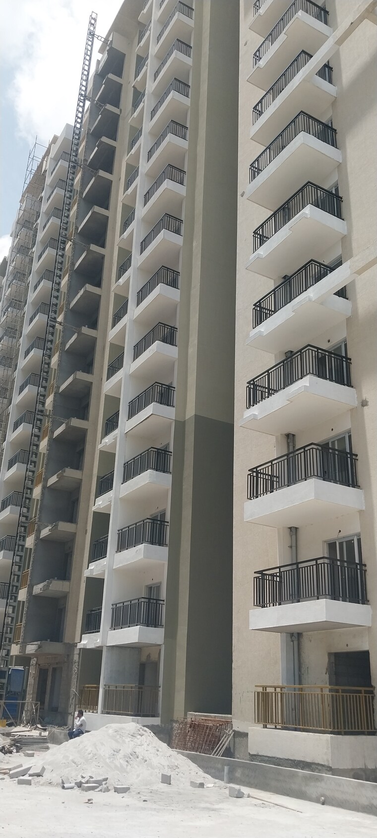 Exterior View, vasavi-lakecity-east 3 Bedroom 1995 Sq.Ft. Apartment In Hafeezpet Hyderabad 8998277