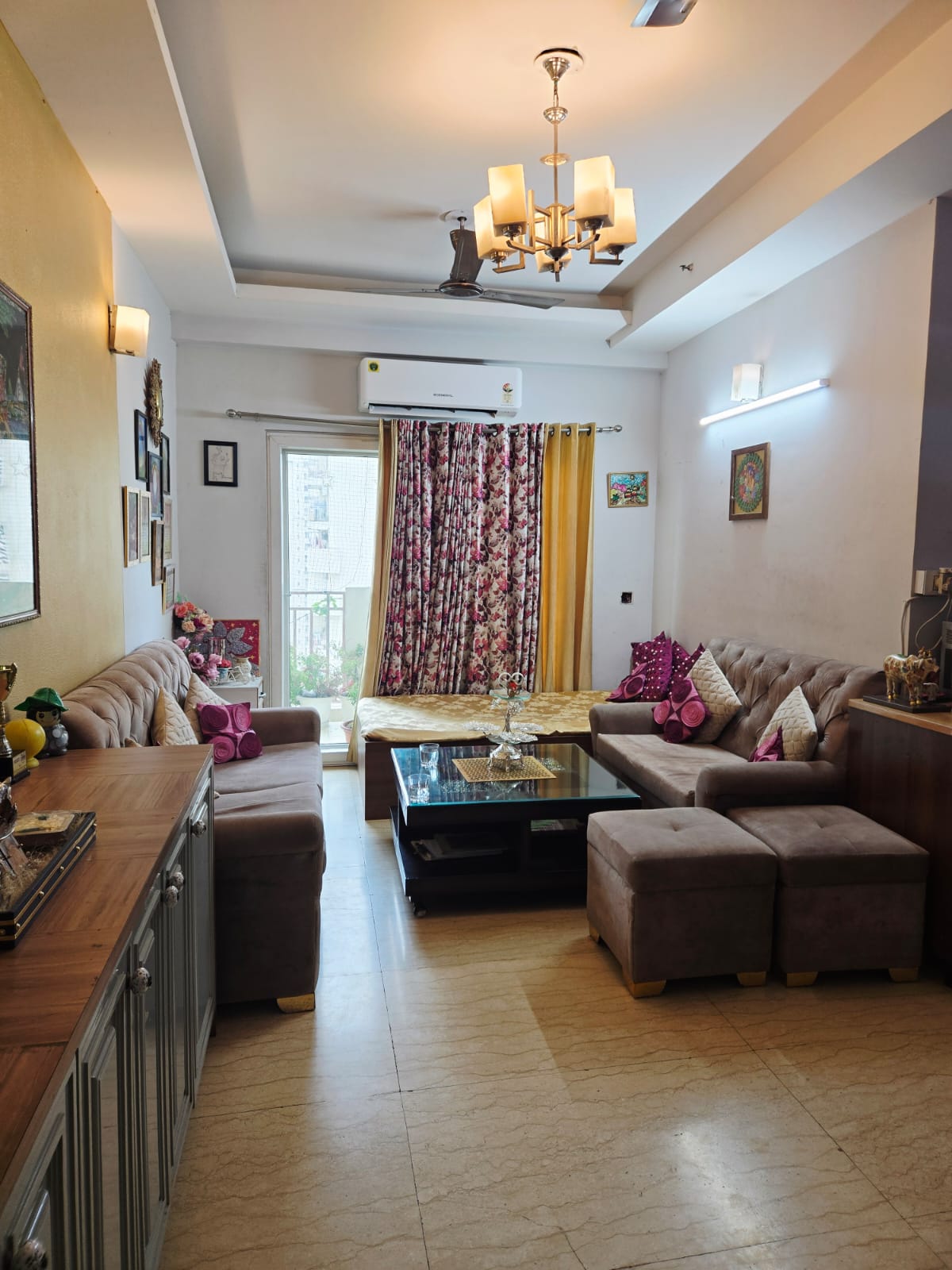 4 BHK + Servant Room Apartment For Rent in Prateek Wisteria