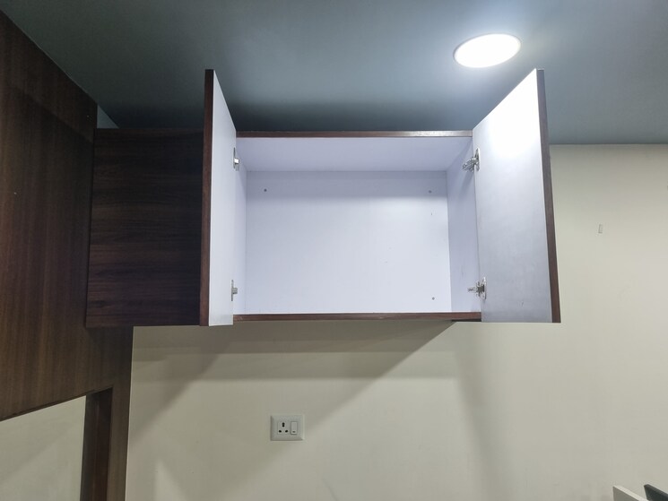 Bathroom, shivalik-shilp Commercial Office Space 789 Sq.Ft. In Sanidhya Ahmedabad 8998294