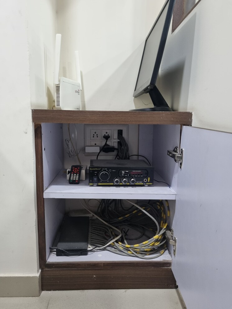 undefined, shivalik-shilp Commercial Office Space 789 Sq.Ft. In Sanidhya Ahmedabad 8998294