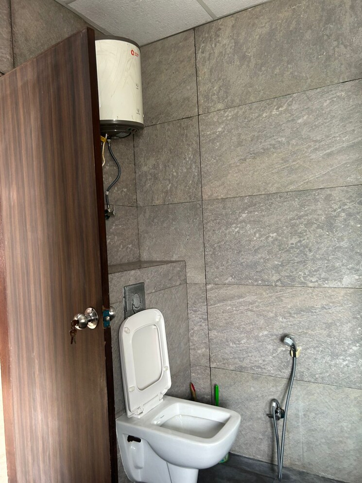 Washroom, sunshine-helios 4 Bedroom 4500 Sq.Ft. Penthouse In Sector 78 Noida 8998341