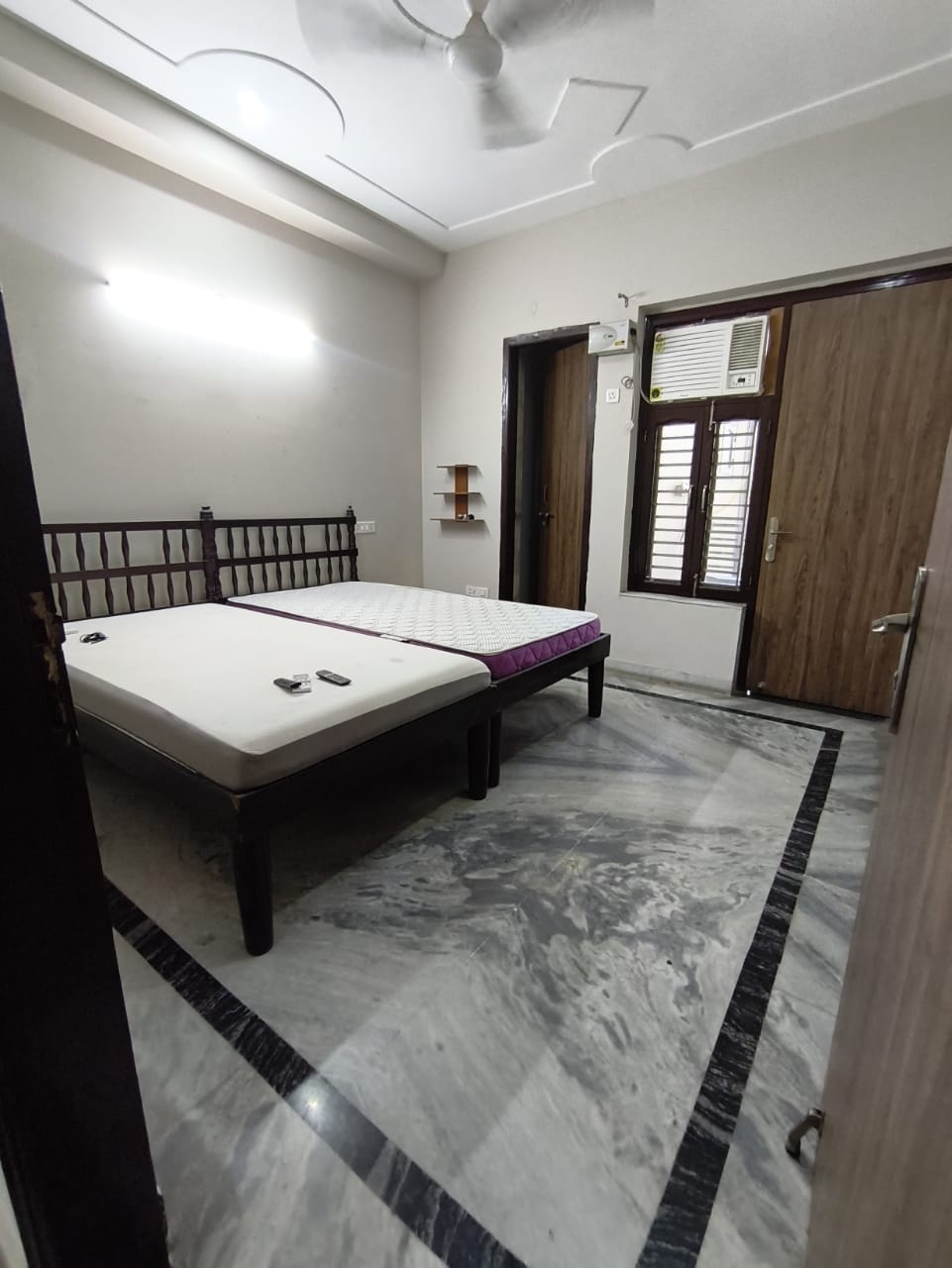 2 BHK + Pooja Room Builder Floor For Rent in Sector 40