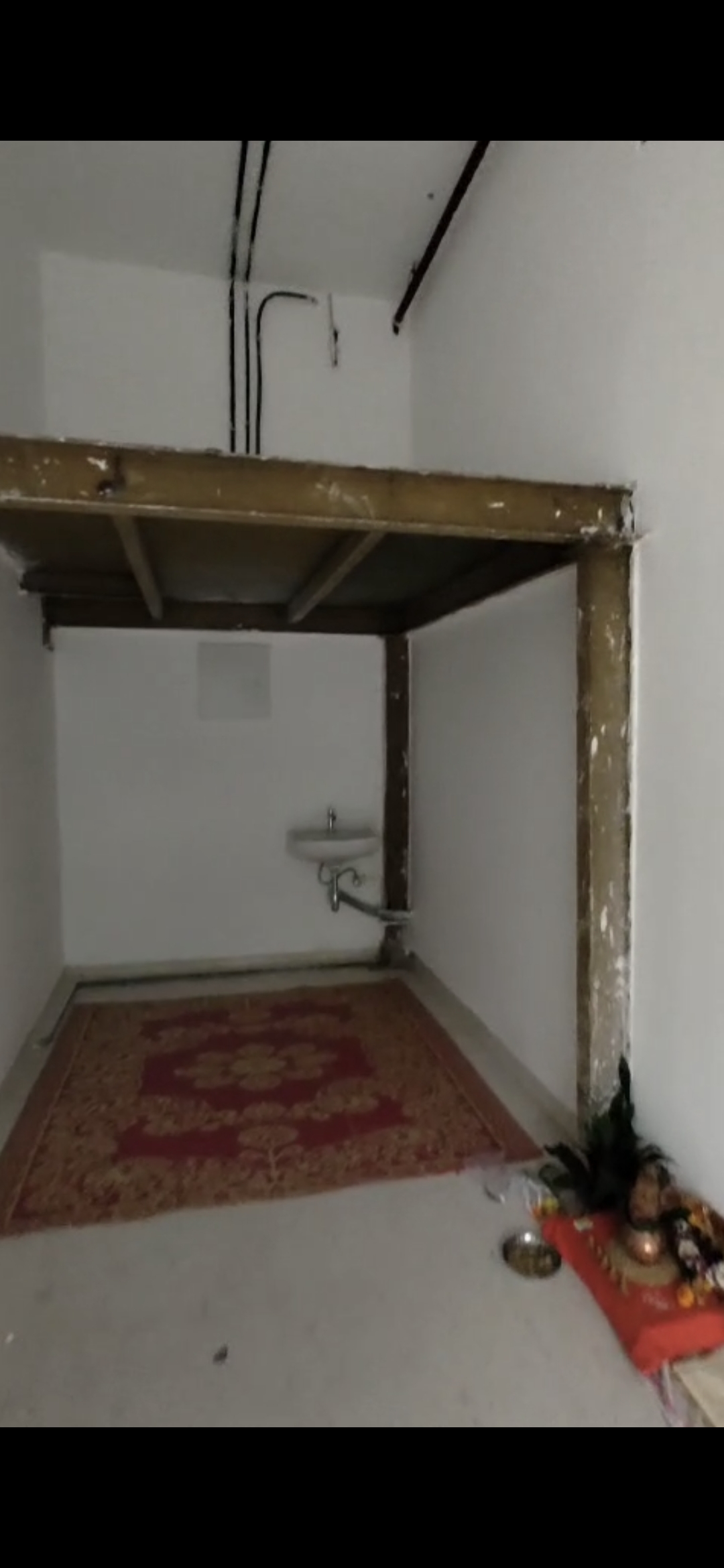 Retail Shop For Rent in Girnar Tower Lalbaug